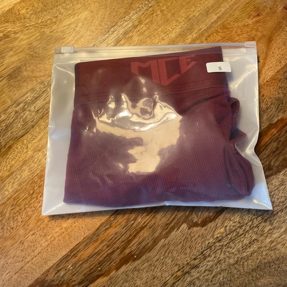 MCE brief - small - red - Picture 2 of 6